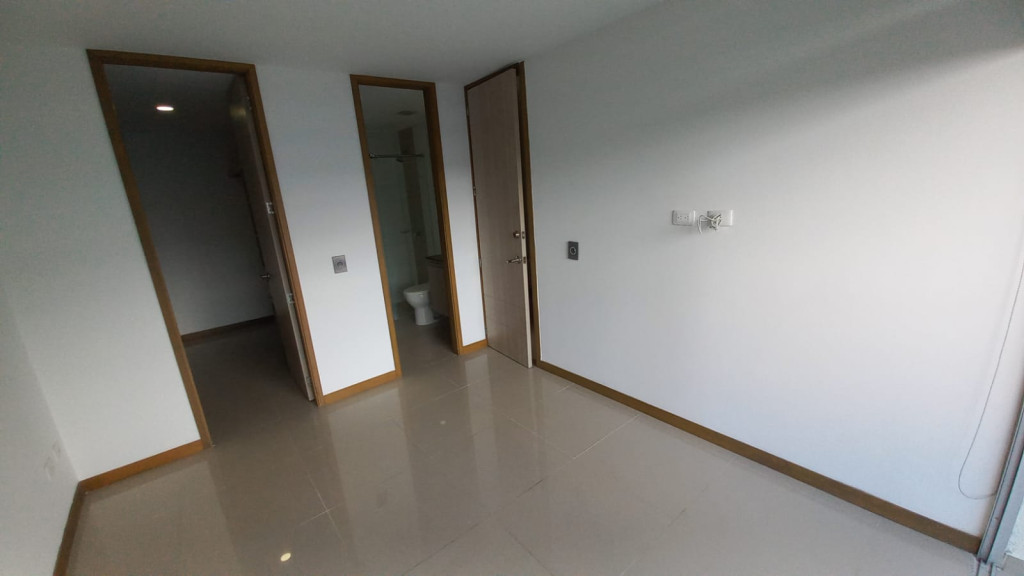 Apartamento En Arriendo - Urbanización La Flora, Cali