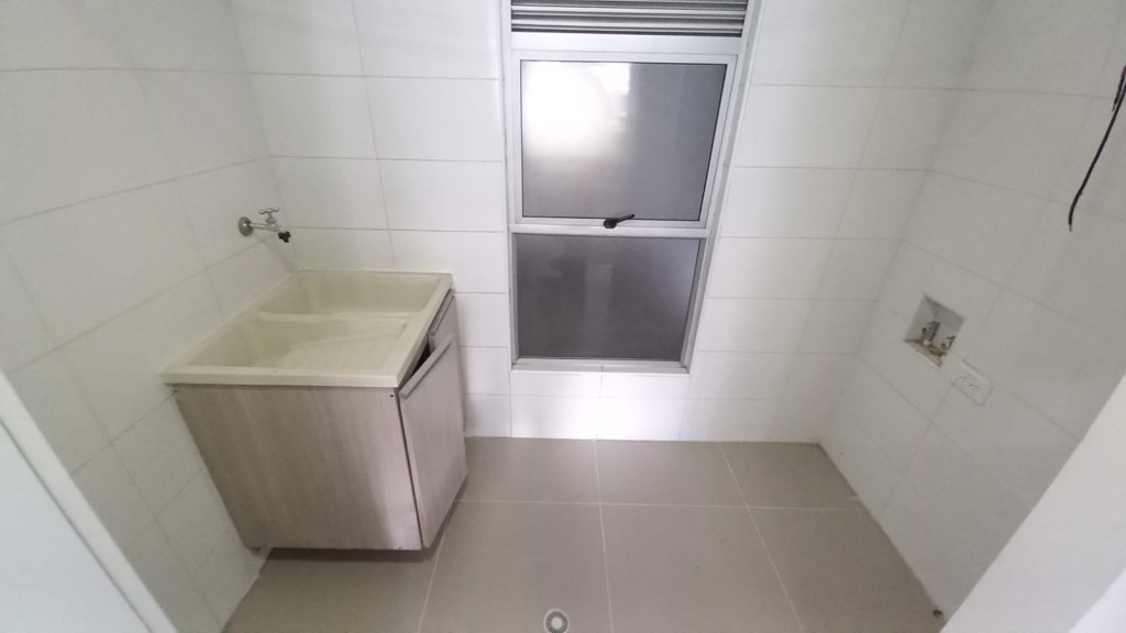 Apartamento En Arriendo - Urbanización La Flora, Cali