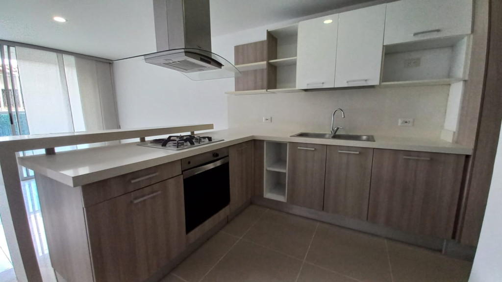 Apartamento En Arriendo - Urbanización La Flora, Cali