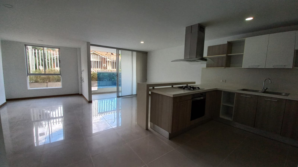 Apartamento En Arriendo - Urbanización La Flora, Cali