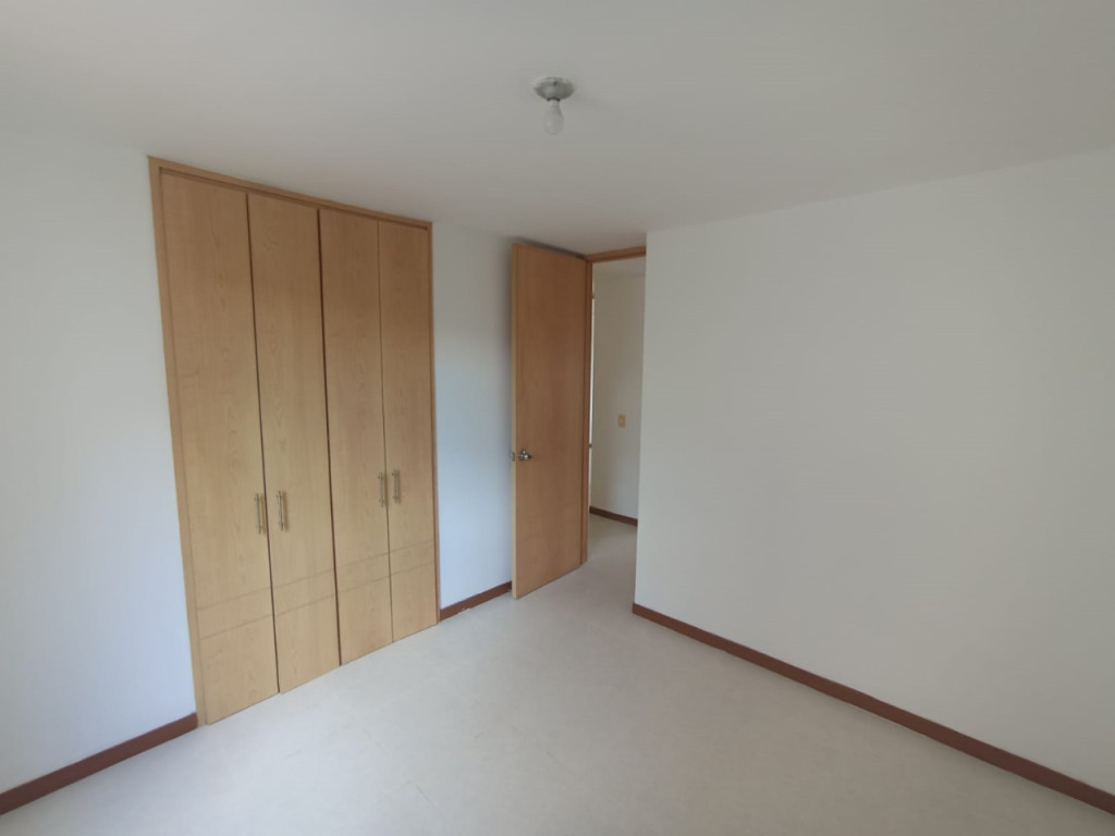 Apartamento En Arriendo - Urbanización La Flora, Cali