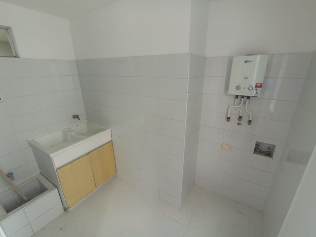 Apartamento En Arriendo - Urbanización La Flora, Cali