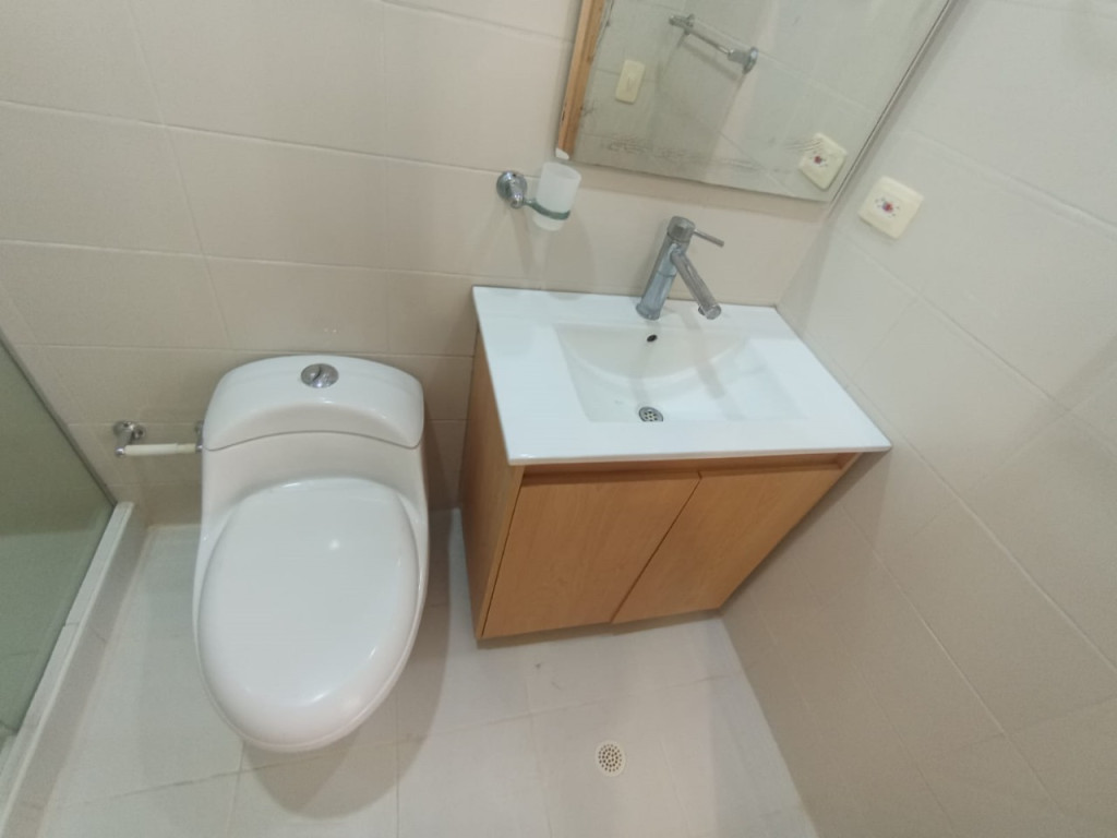 Apartamento En Arriendo - Urbanización La Flora, Cali