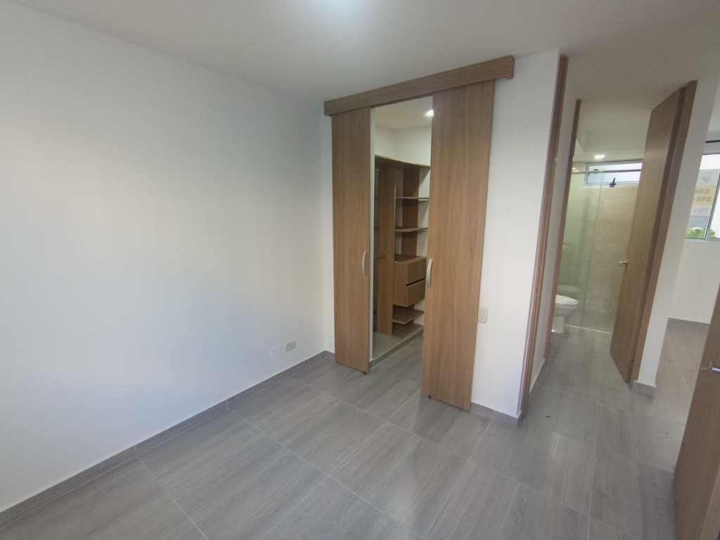 Apartamento En Arriendo - Ciudad Guabinas, Yumbo
