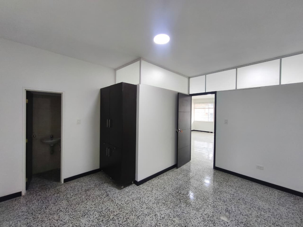 Oficina En Arriendo - Santa Mónica Residencial, Cali