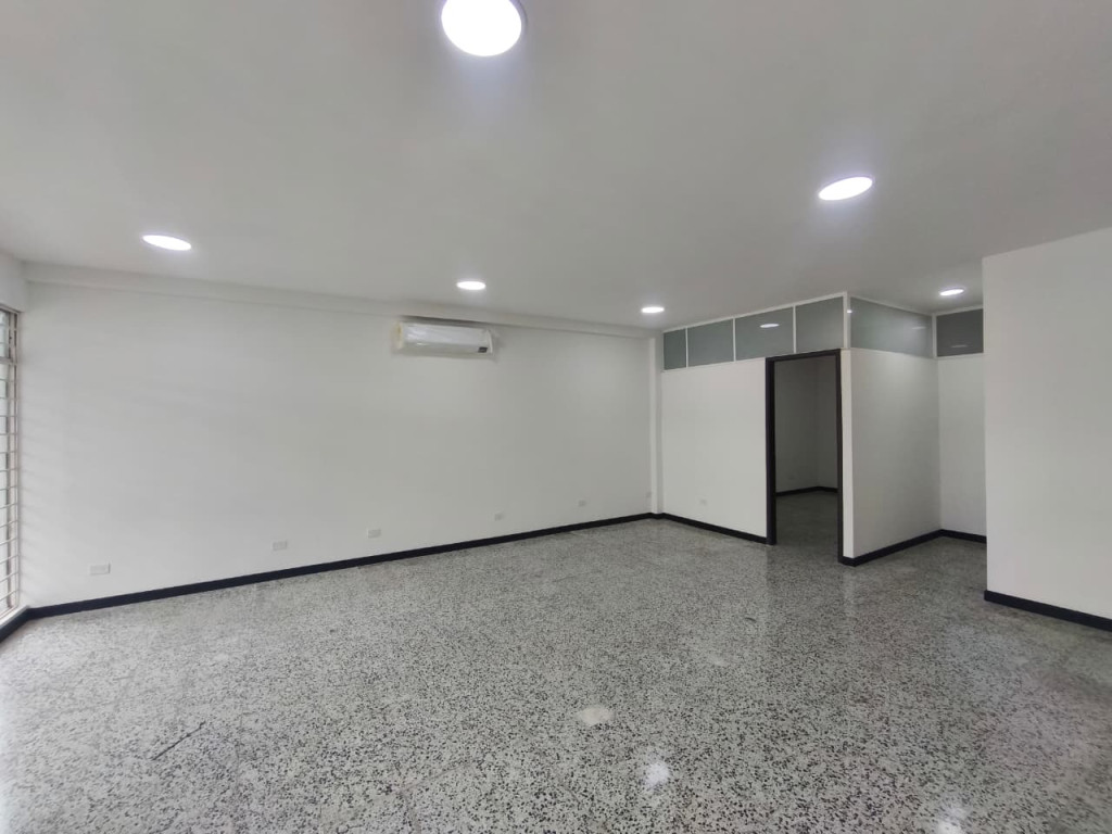 Oficina En Arriendo - Santa Mónica Residencial, Cali