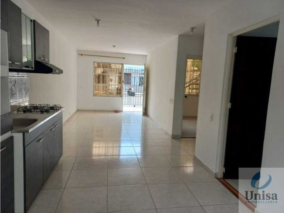 Casa En Arriendo - Ciudad 2000, Cali