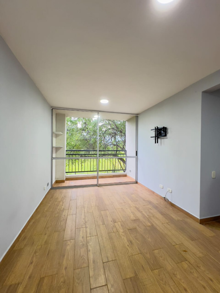 Apartamento En Arriendo - Ciudad Guabinas, Yumbo