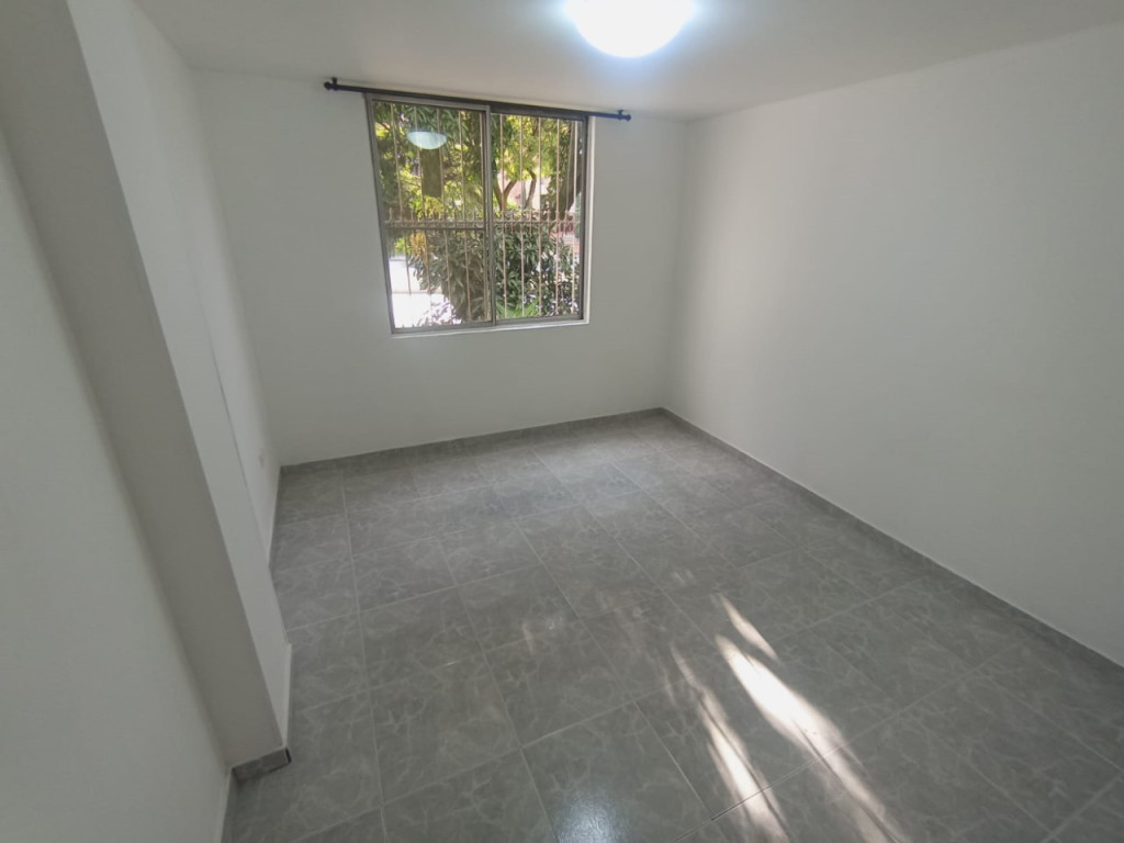Apartamento En Arriendo - El Limonar, Cali