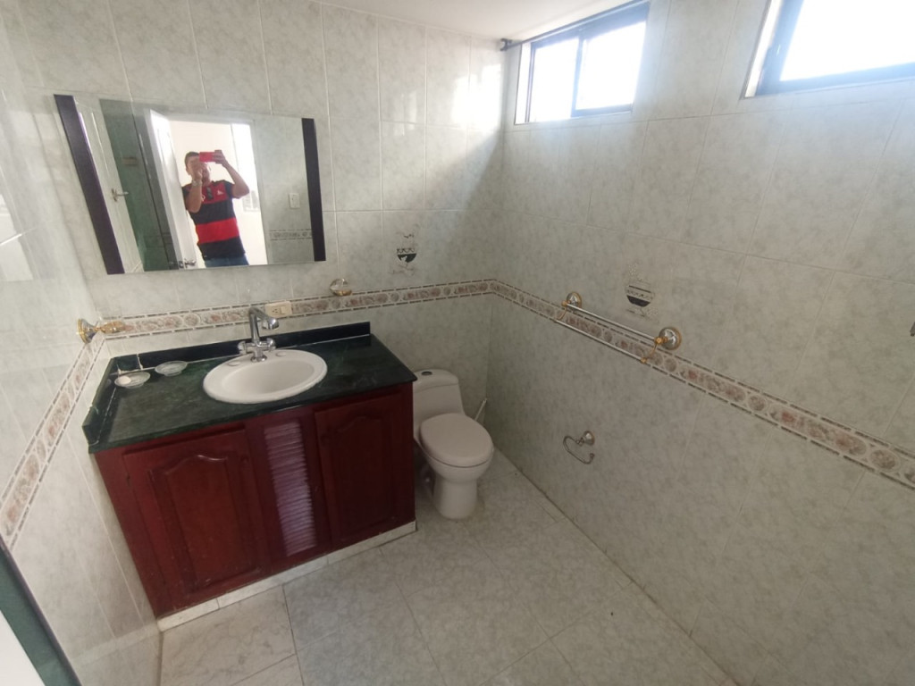Apartamento En Arriendo - El Limonar, Cali