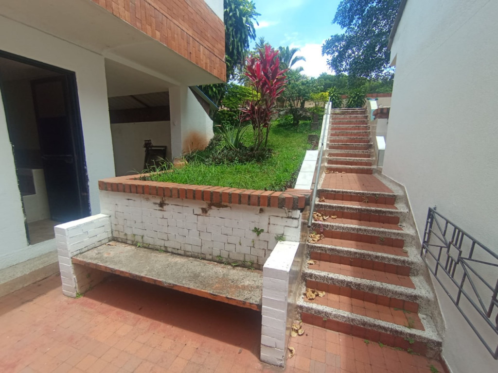 Casa En Arriendo - Bella Suiza, Cali