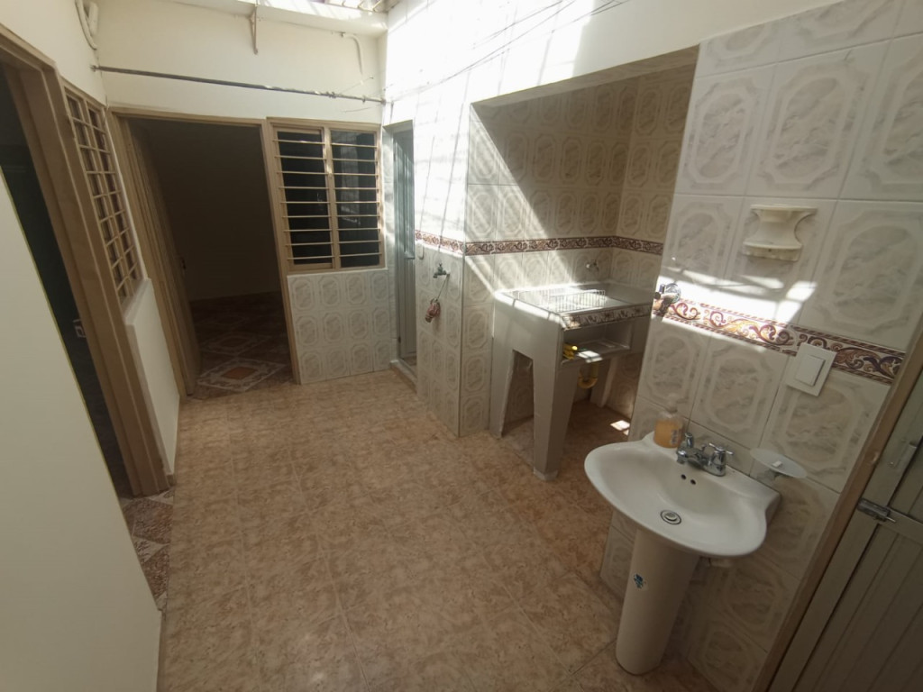 Casa En Arriendo - La Primavera, Cali