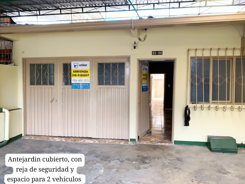 Casa En Arriendo - La Primavera, Cali
