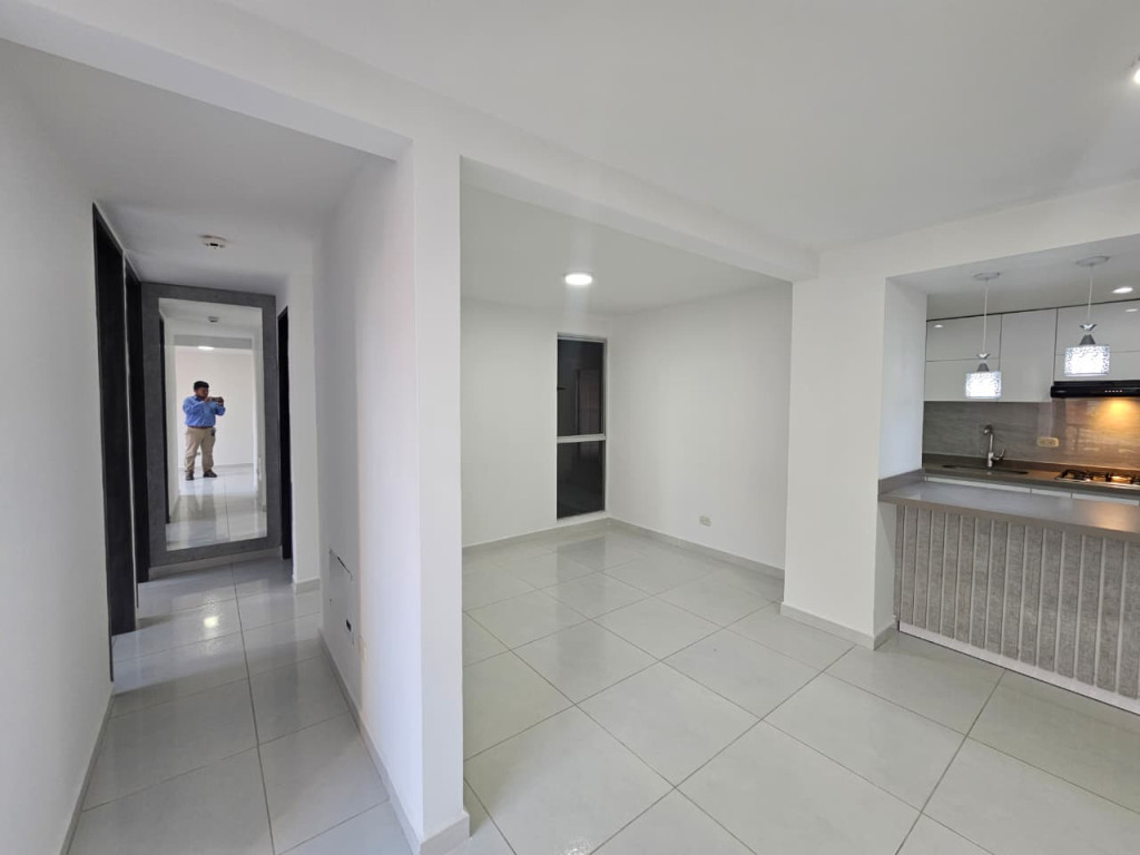 Apartamento En Arriendo - Valle Del Lili, Cali