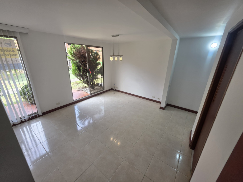 Casa En Arriendo - Prados Del Limonar, Cali