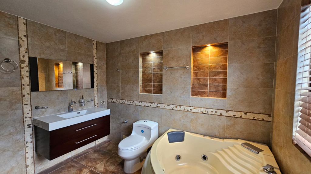 Casa En Arriendo - Caney, Cali