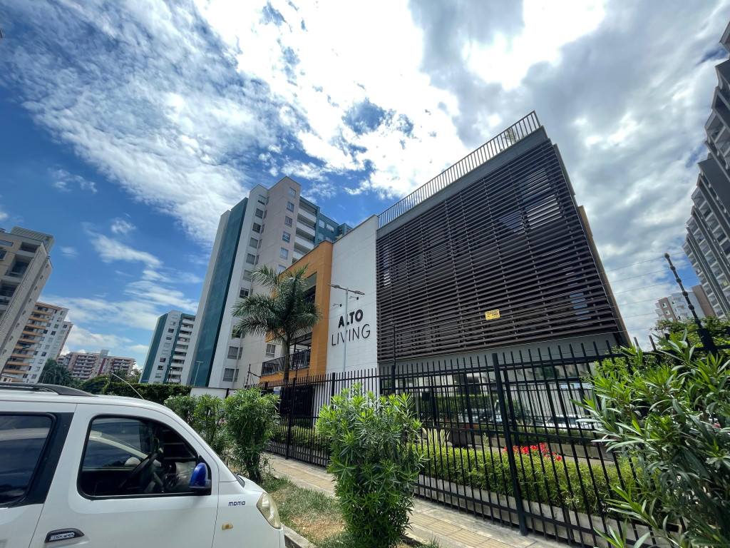 Apartaestudio En Arriendo - Urbanización La Flora, Cali