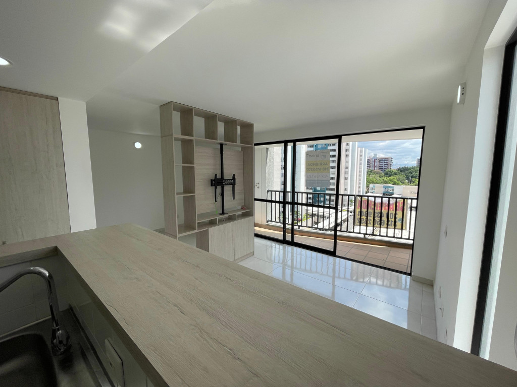 Apartaestudio En Arriendo - Urbanización La Flora, Cali