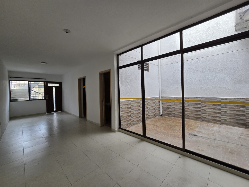 Casa En Venta - Junín, Cali