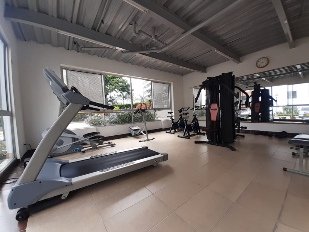 Apartamento En Arriendo - Urbanización La Flora, Cali