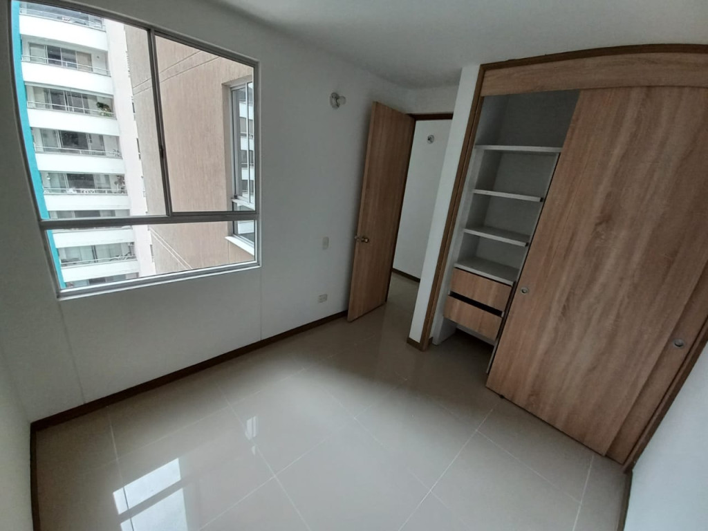 Apartamento En Arriendo - Urbanización La Flora, Cali