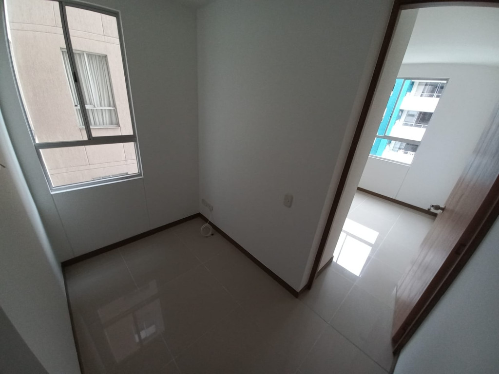 Apartamento En Arriendo - Urbanización La Flora, Cali