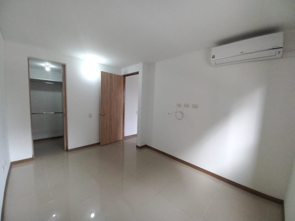 Apartamento En Arriendo - Urbanización La Flora, Cali
