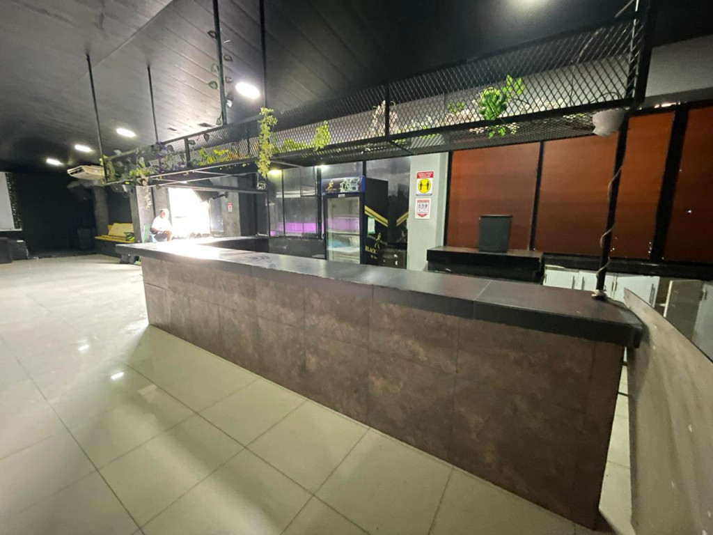 Local En Arriendo - Cambulos, Cali