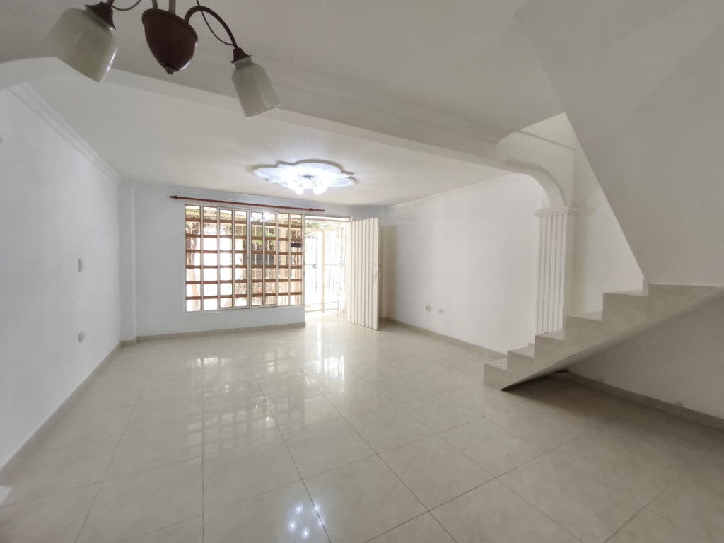 Casa En Arriendo - Villa Del Prado, Cali