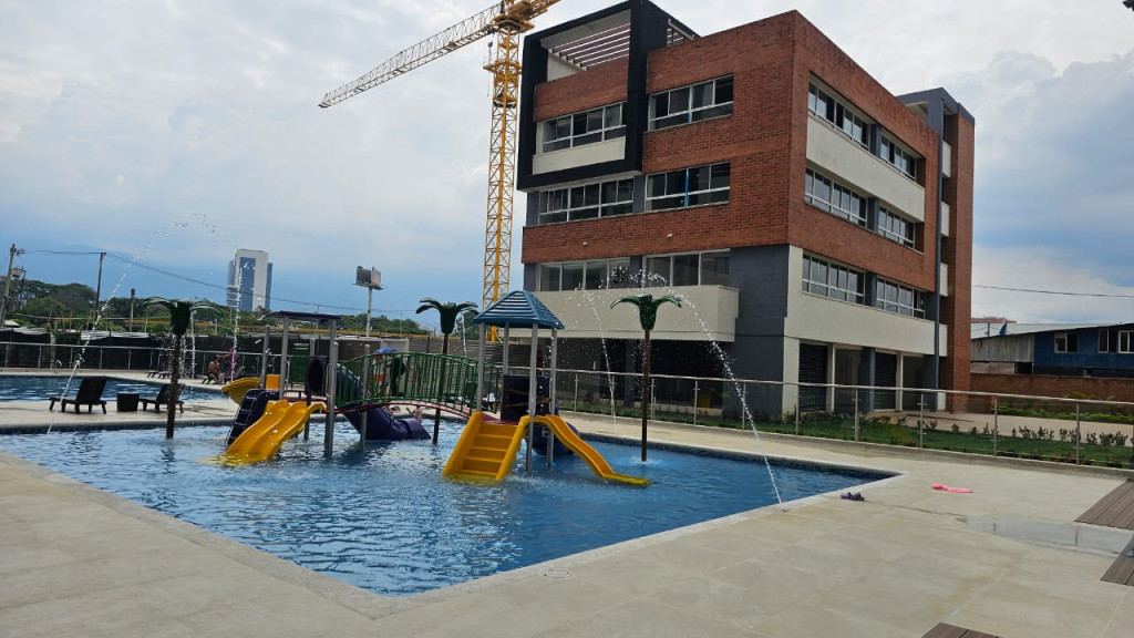Apartamento En Arriendo - Valle Del Lili, Cali