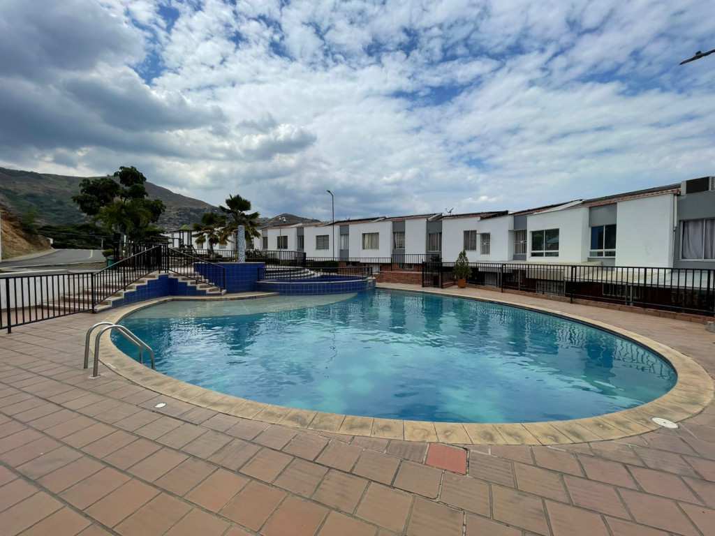 Casa En Arriendo - Chipichape, Cali