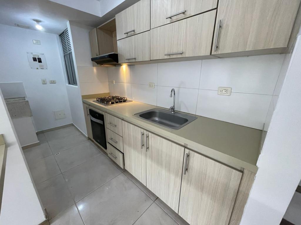 Apartamento En Arriendo - Prados Del Norte, Cali