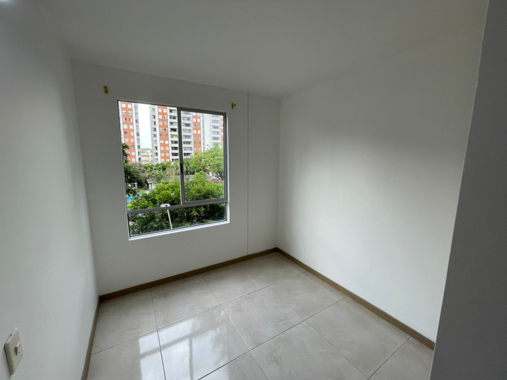 Apartamento En Arriendo - Prados Del Norte, Cali