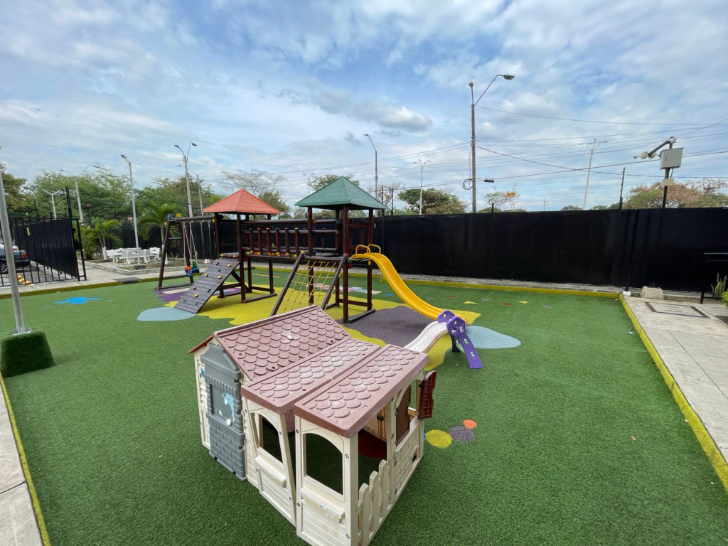 Apartamento En Arriendo - Prados Del Norte, Cali