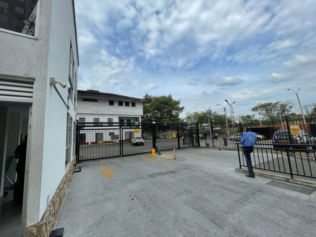 Apartamento En Arriendo - Prados Del Norte, Cali