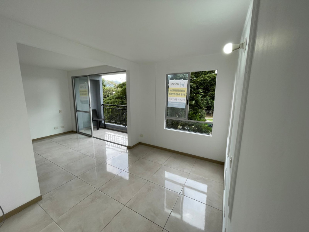 Apartamento En Arriendo - Prados Del Norte, Cali