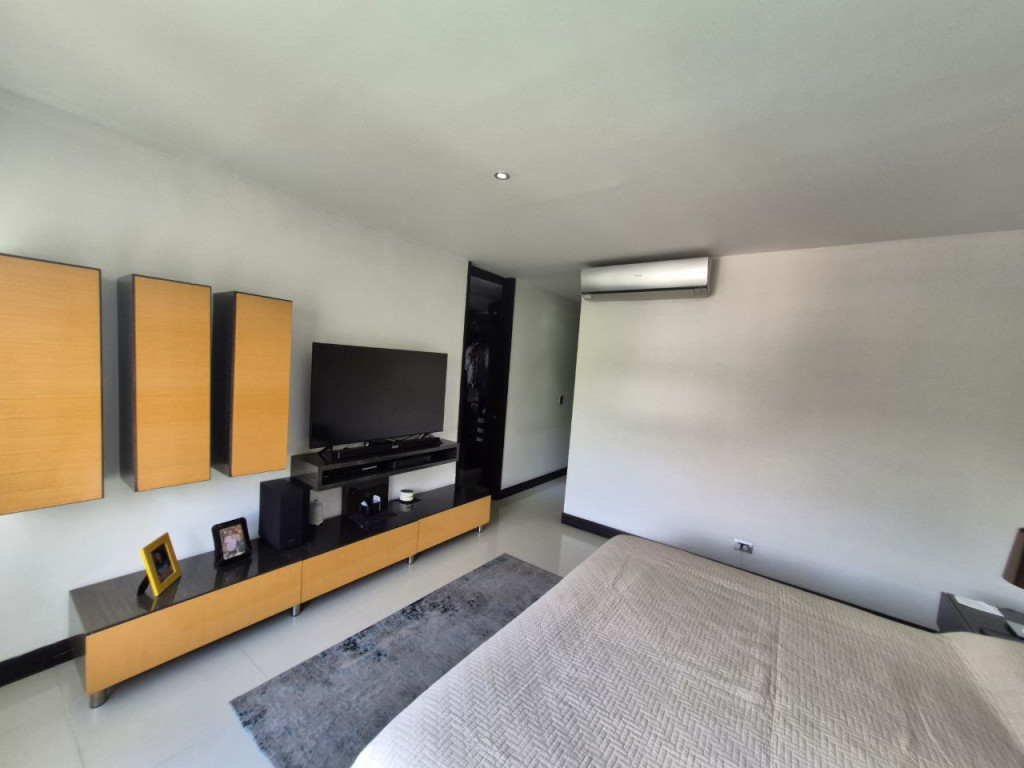 Apartamento En Venta - Ciudad Jardín, Cali