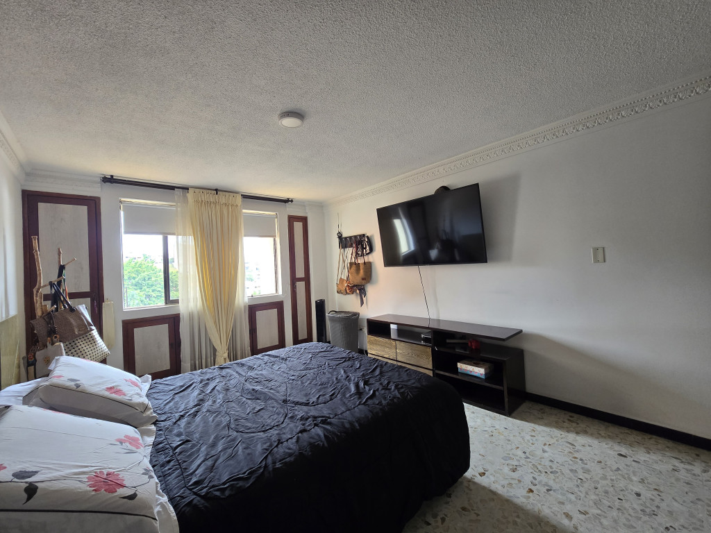 Apartamento En Venta - Tejares - Cristales, Cali