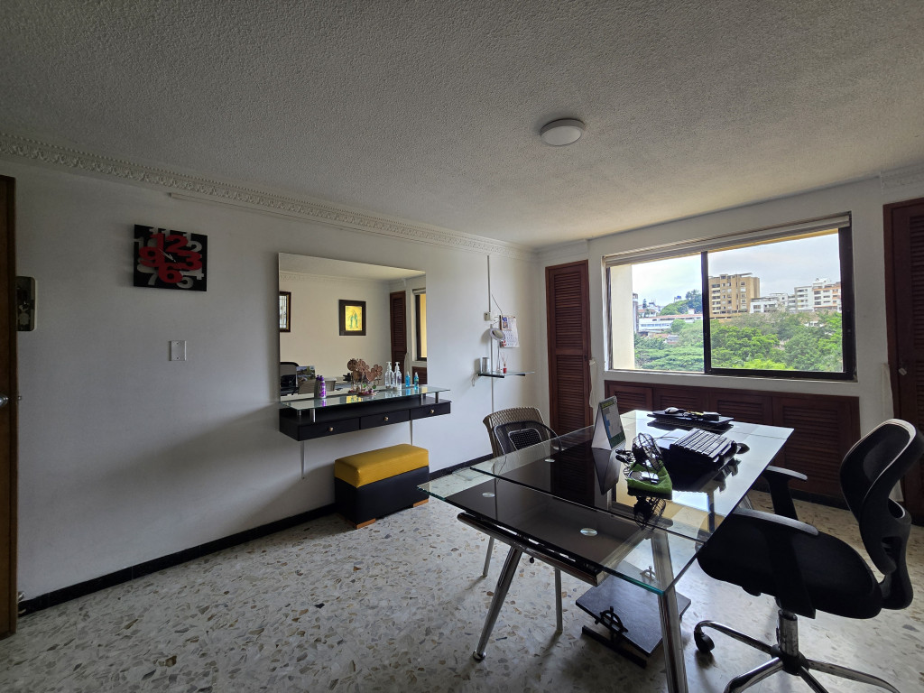 Apartamento En Venta - Tejares - Cristales, Cali