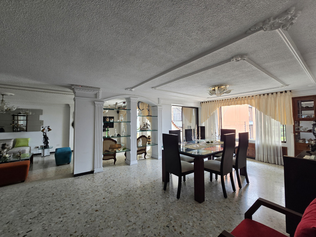 Apartamento En Venta - Tejares - Cristales, Cali