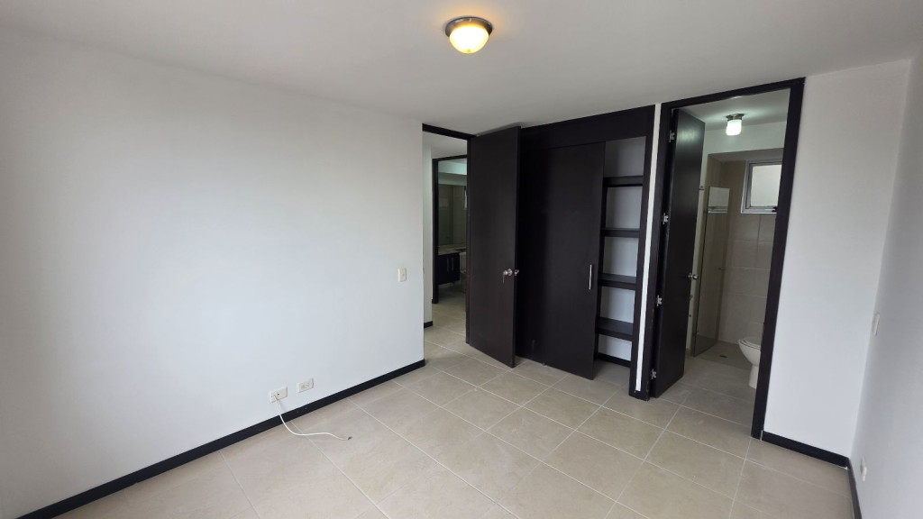 Apartamento En Arriendo - El Limonar, Cali