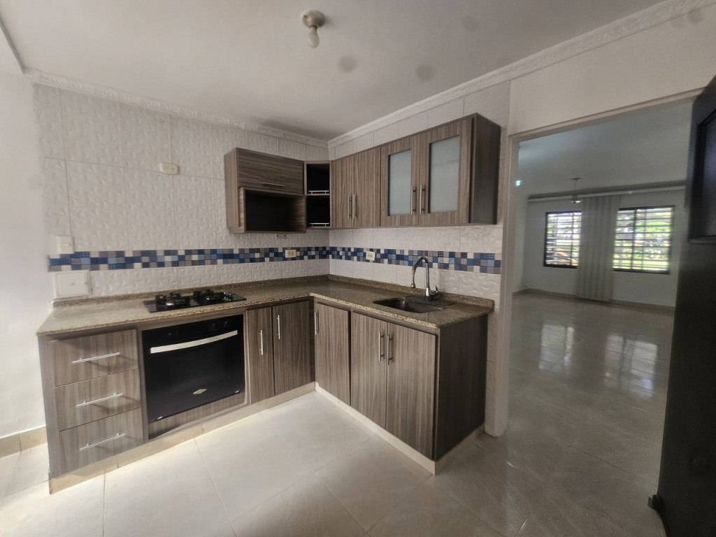 Casa En Arriendo - Ciudad 2000, Cali