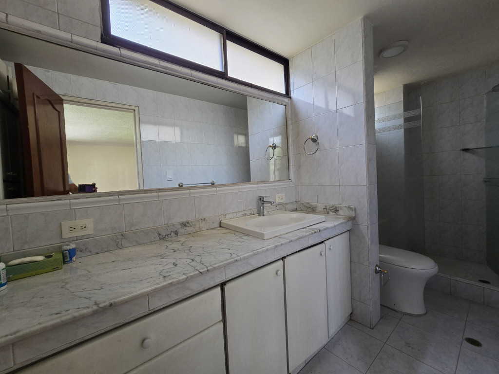 Detalle Inmueble Principal 17 Apartamento En Venta - Urbanización La Flora, Cali