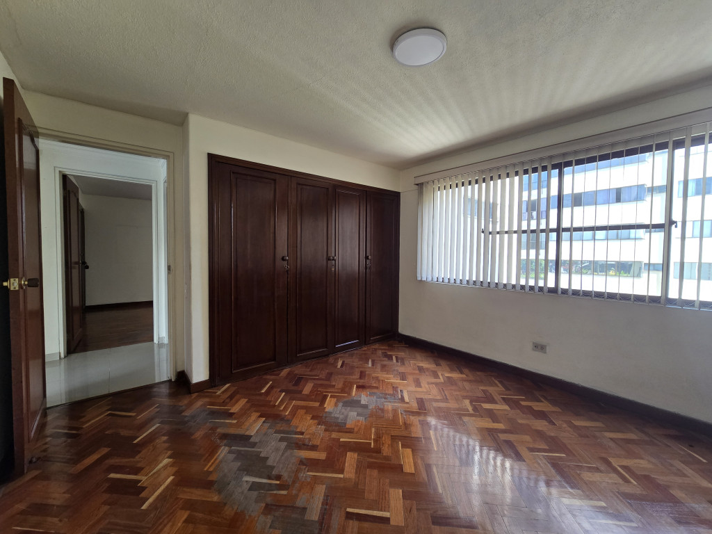 Detalle Inmueble Principal 18 Apartamento En Venta - Urbanización La Flora, Cali