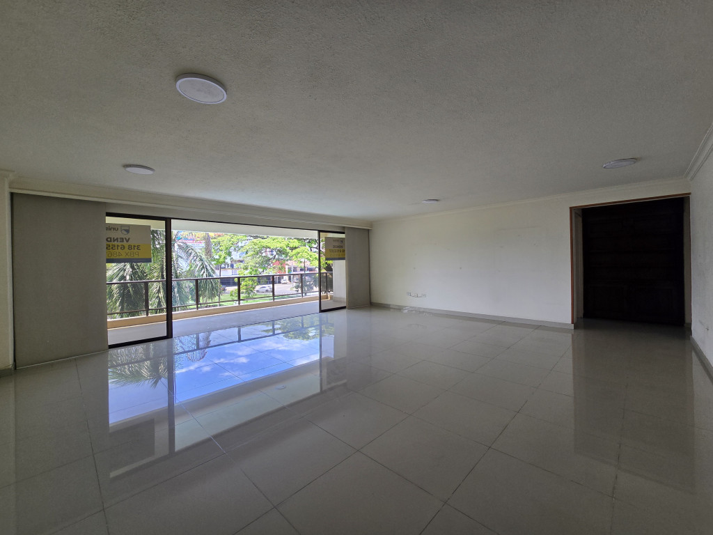Detalle Inmueble Principal 2 Apartamento En Venta - Urbanización La Flora, Cali