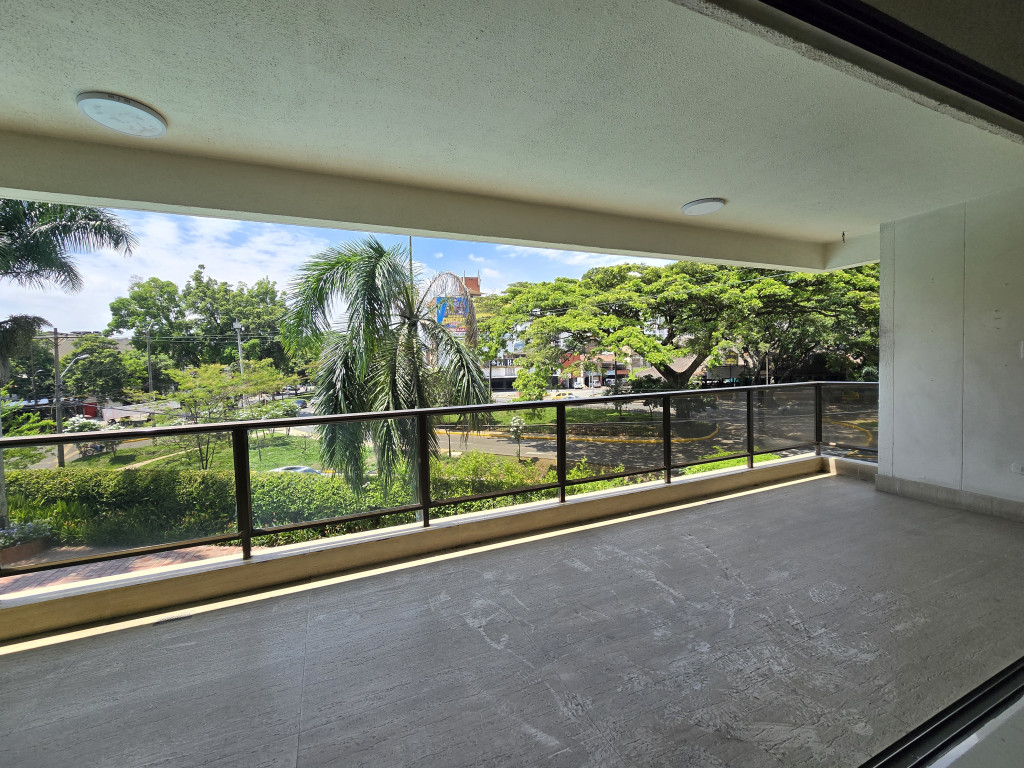 Detalle Inmueble Principal 4 Apartamento En Venta - Urbanización La Flora, Cali
