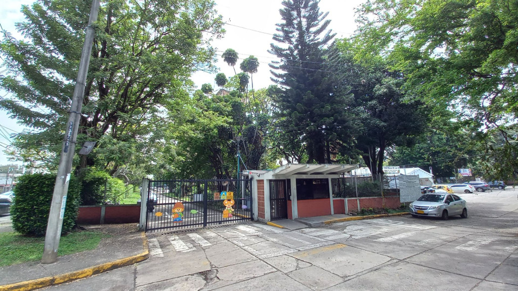 Apartamento En Arriendo - Urbanización La Flora, Cali Apartamento En Arriendo - Urbanización La Flora, Cali