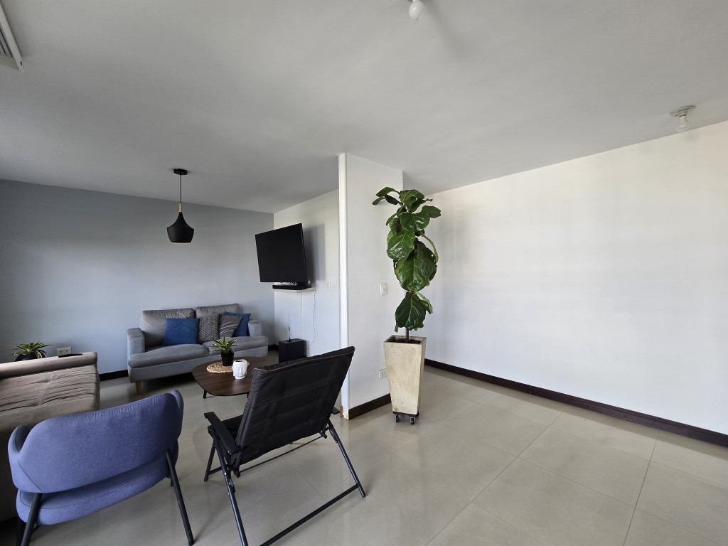 Apartamento En Venta - El Ingenio, Cali