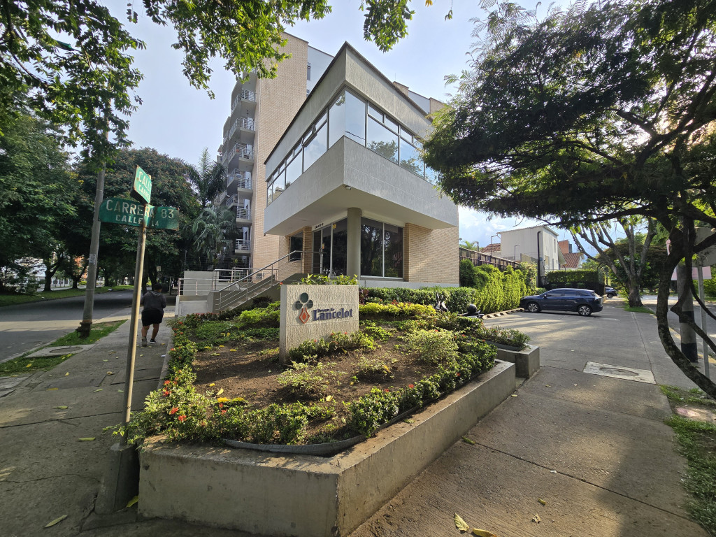 Apartamento En Venta - El Ingenio, Cali