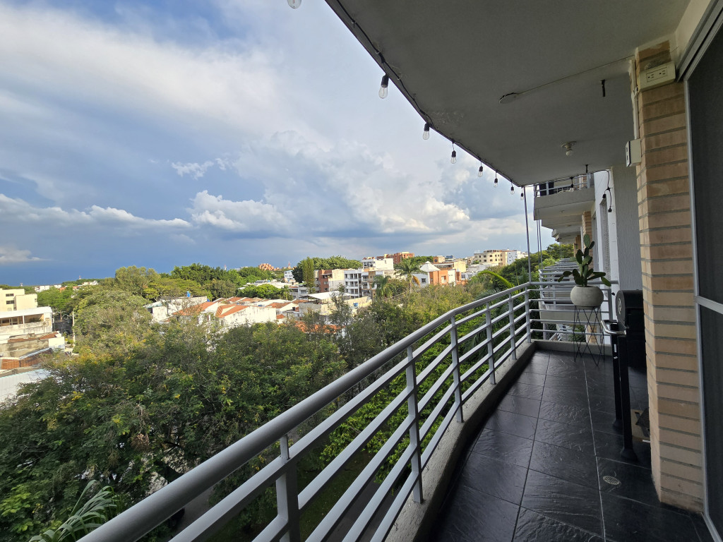 Apartamento En Venta - El Ingenio, Cali